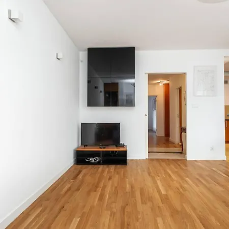 Апартаменты Superb Czerska Family